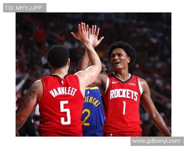 8人上双终结6连败!替补狂轰62分立大功,勇士旧将3中0一分未得