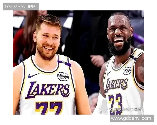 大莫里斯自从东契奇来湖人我跟詹姆斯说 兄弟这些人把你搞得很惨