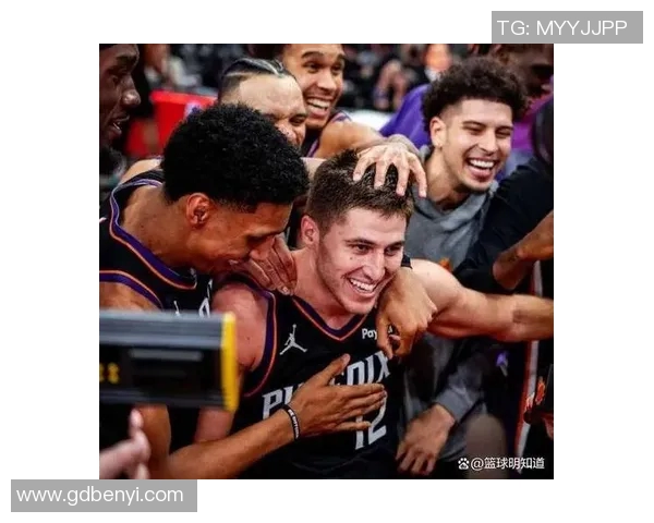 布鲁克斯和吉莱斯皮联手砍51分，太阳四连胜势头正盛