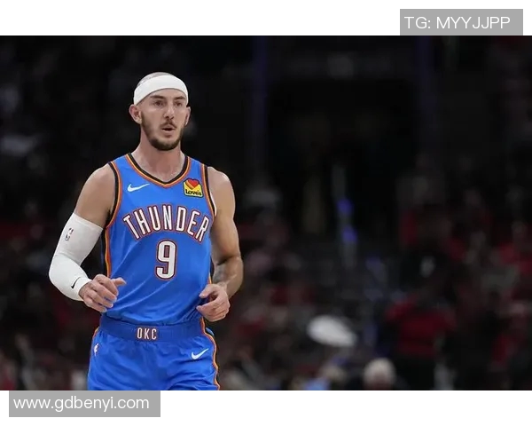 戴格诺特：阿德巴约极其擅长换防外线，切特更适合镇守禁区